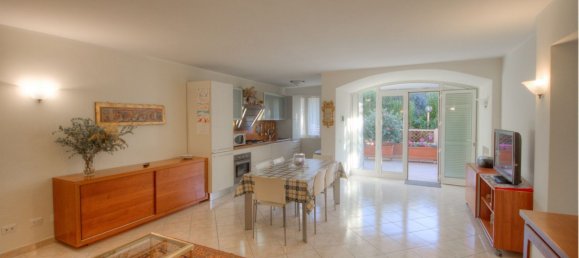 3 rooms Apartment in Pietra Ligure, Italy No. 276518 8