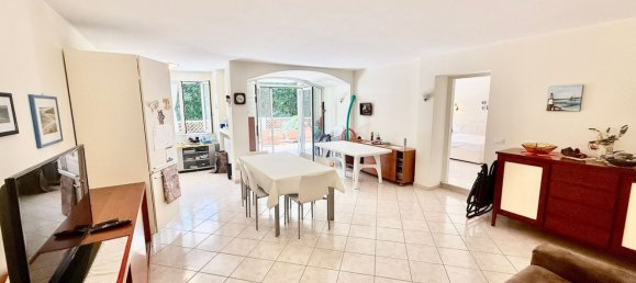 3 rooms Apartment in Pietra Ligure, Italy No. 276518 9