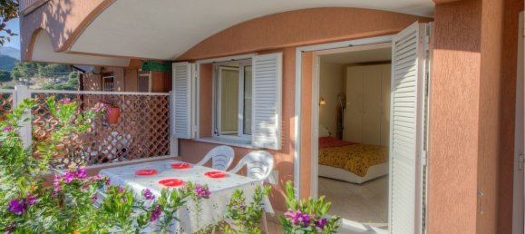 3 rooms Apartment in Pietra Ligure, Italy No. 276518 3