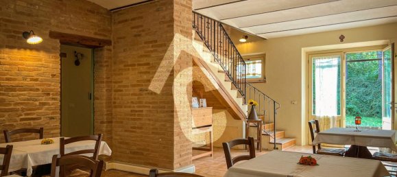 9-Zimmer Haus in San Marcello, Italy, Nr. 235386 9