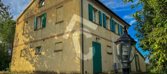 9-Zimmer Haus in San Marcello, Italy, Nr. 235386 6