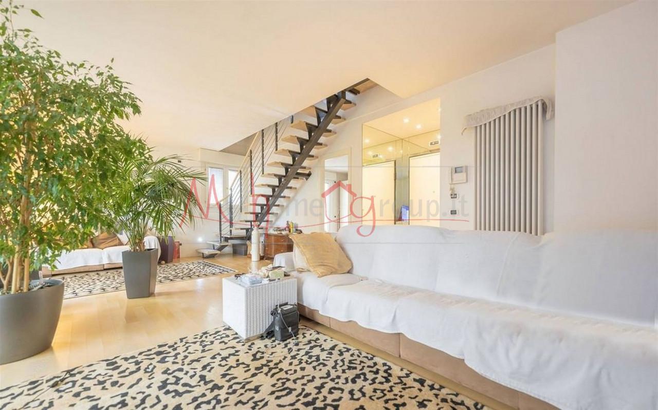 5-salle Penthouse à Padua, Italy No. 24430