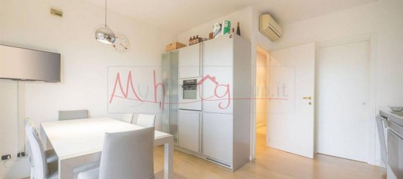 5-salle Penthouse à Padua, Italy No. 24430 2