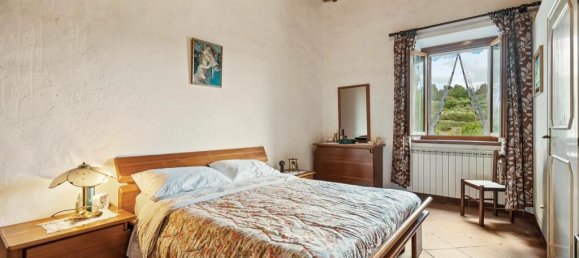 4 bedrooms House in Sinalunga, Italy No. 54152 17