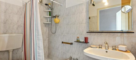 4 bedrooms House in Sinalunga, Italy No. 54152 21