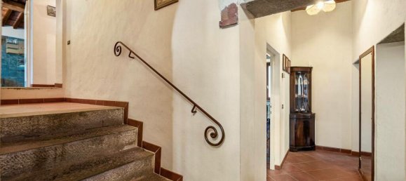 4 bedrooms House in Sinalunga, Italy No. 54152 16