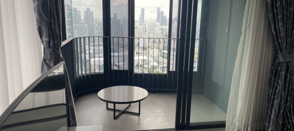 2 chambres Condo à Huai Khwang, Thailand No. 64065 27