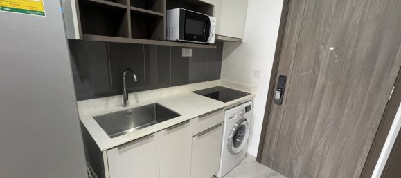 2 chambres Condo à Huai Khwang, Thailand No. 64065 15