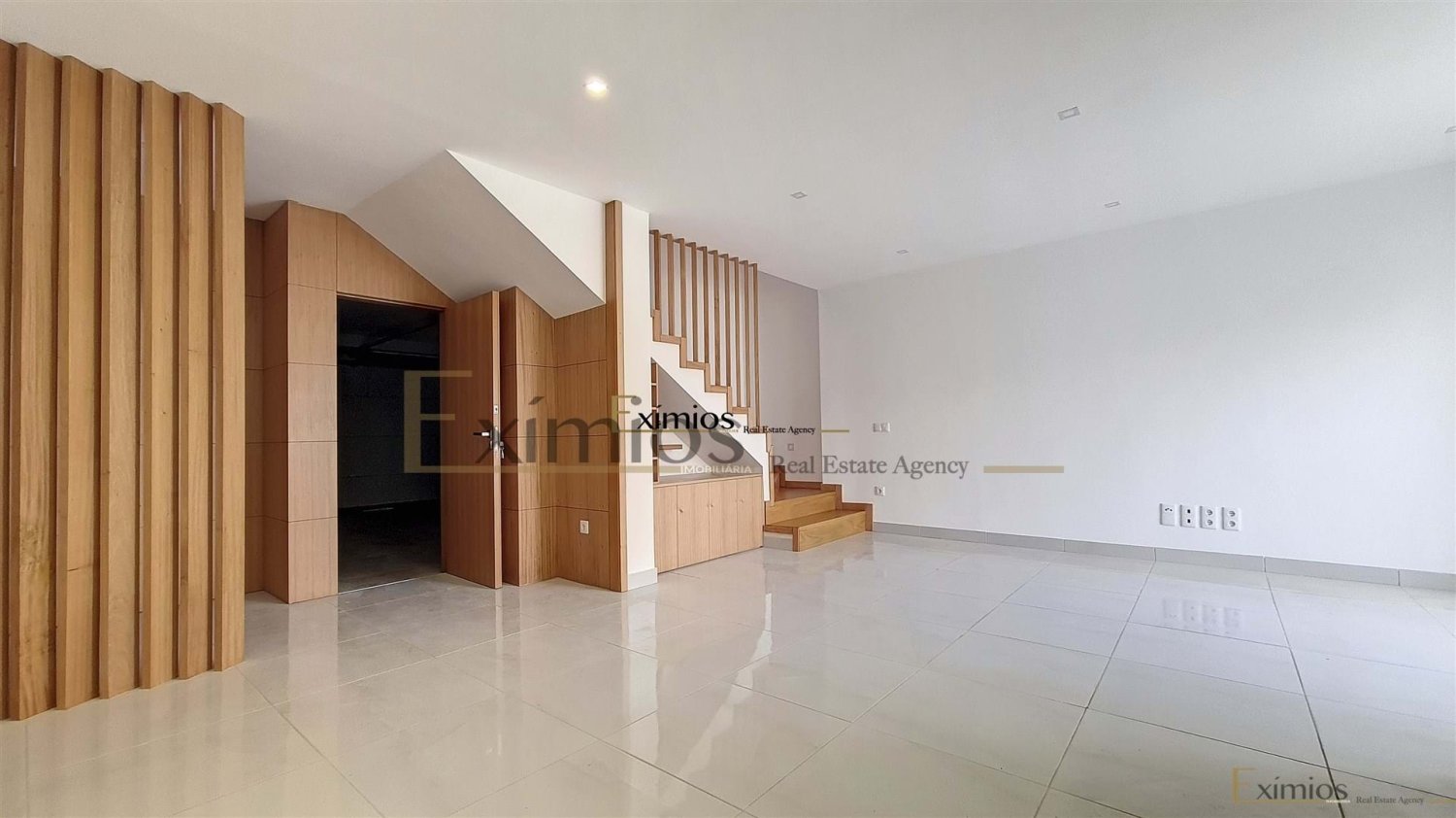 3 bedrooms Villa in Povoa de Varzim, Portugal No. 275343