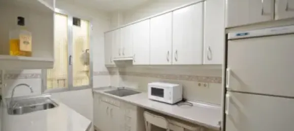 1 bedroom Apartment in Madrid, Spain No. 136805 2