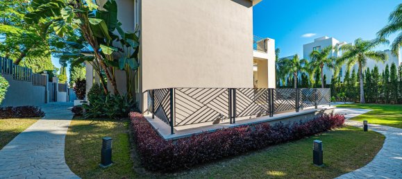 6 bedrooms Villa in Benahavis, Spain No. 16307 6