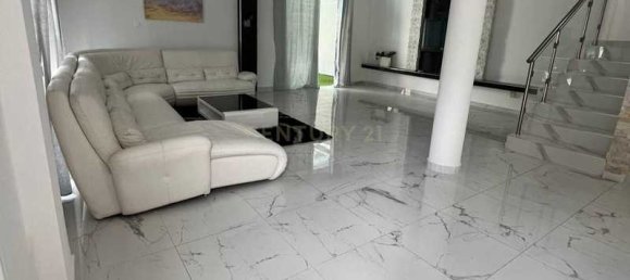 5 bedrooms Villa in Limassol, Cyprus No. 7631 15