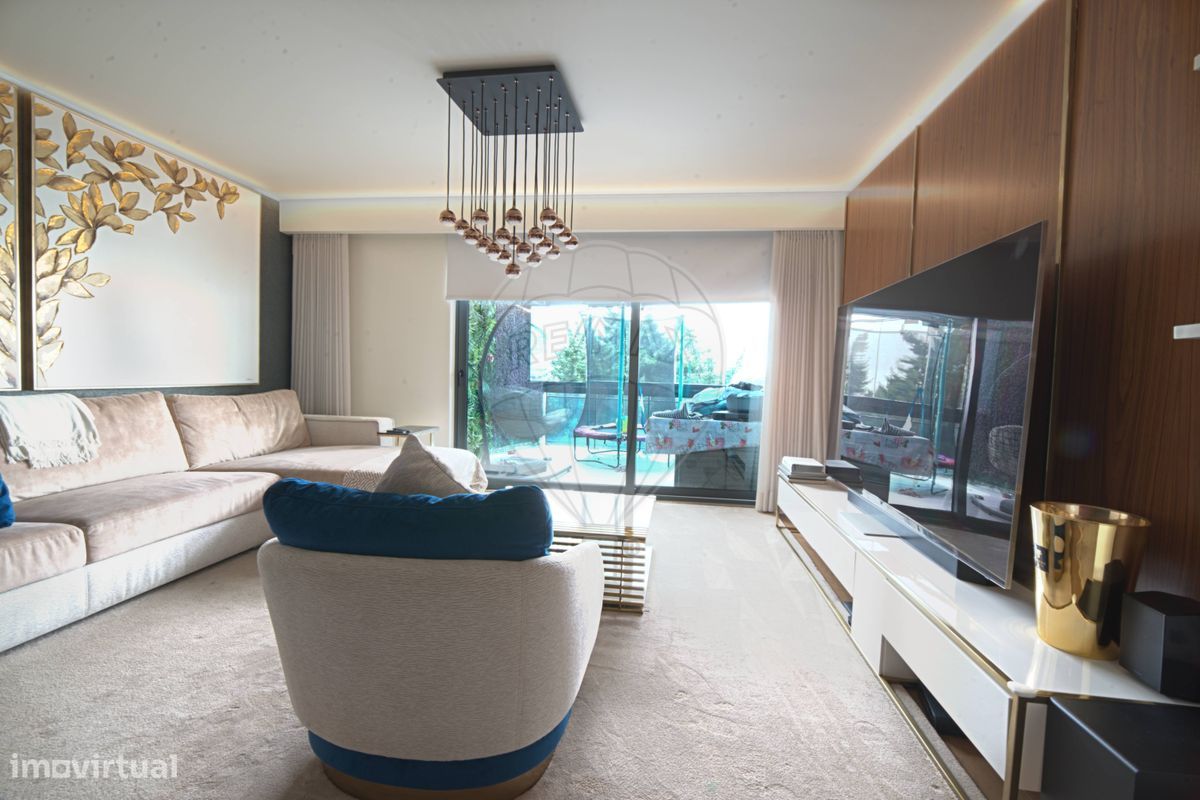 3 bedrooms Apartment in Cascais, Portugal No. 111542