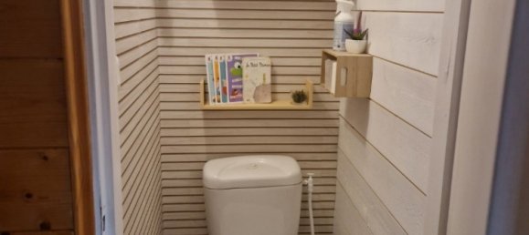 1 bedroom Apartment in Heyrieux, France No. 199013 15