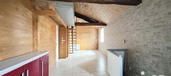 1 bedroom Apartment in Heyrieux, France No. 199013 3