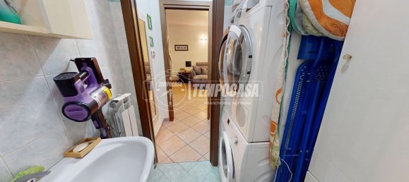 3 Schlafzimmer Wohnung in Settimo Torinese, Italy, Nr. 370863 18