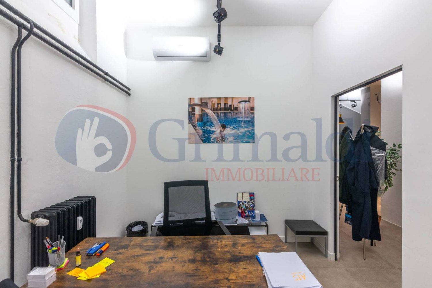 3 rooms Office in Milan, Italy No. 341882