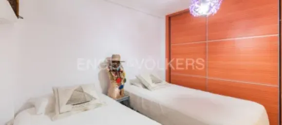 3 bedrooms Apartment in Valencia, Spain No. 174163 3