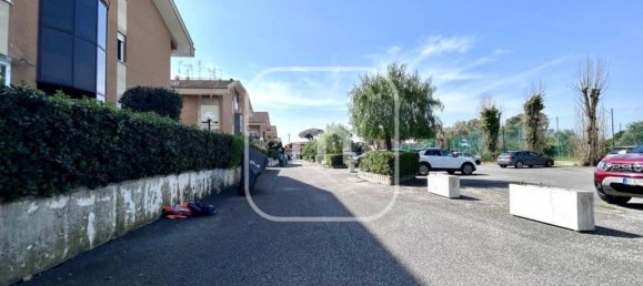 2 rooms Duplex in Rome, Italy No. 209098 3