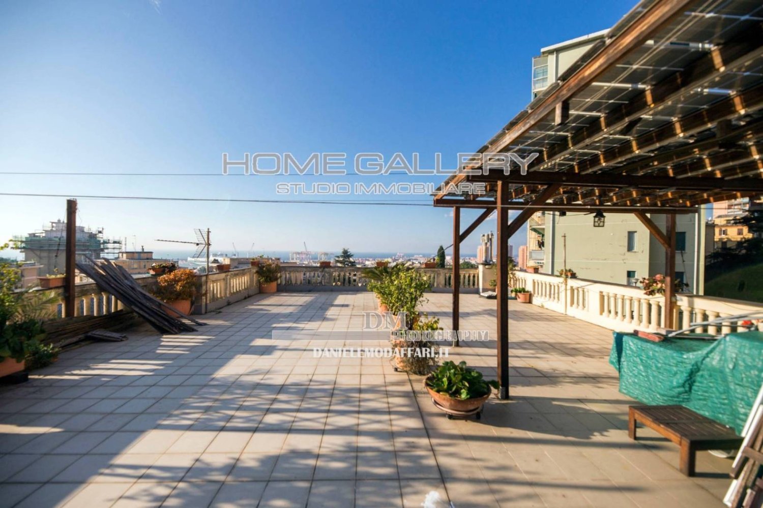 4 Schlafzimmer Wohnung in Genoa, Italy, Nr. 385683