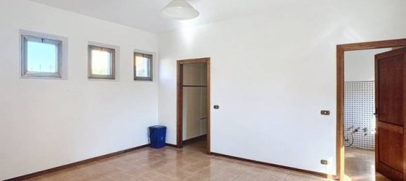 2 bedrooms Apartment in Altopascio, Italy No. 89638 8