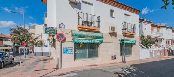 Propiedad comercial en Armilla, Spain 82 m² No. 97869 3