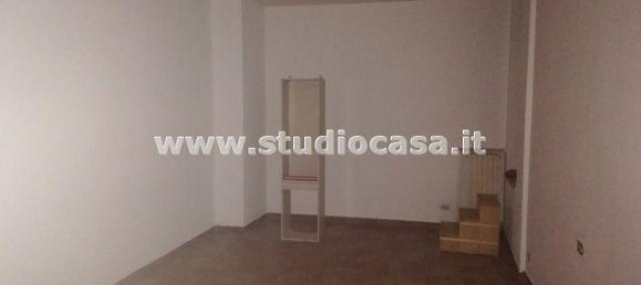 3 rooms Apartment in Castelleone, Italy No. 161237 7