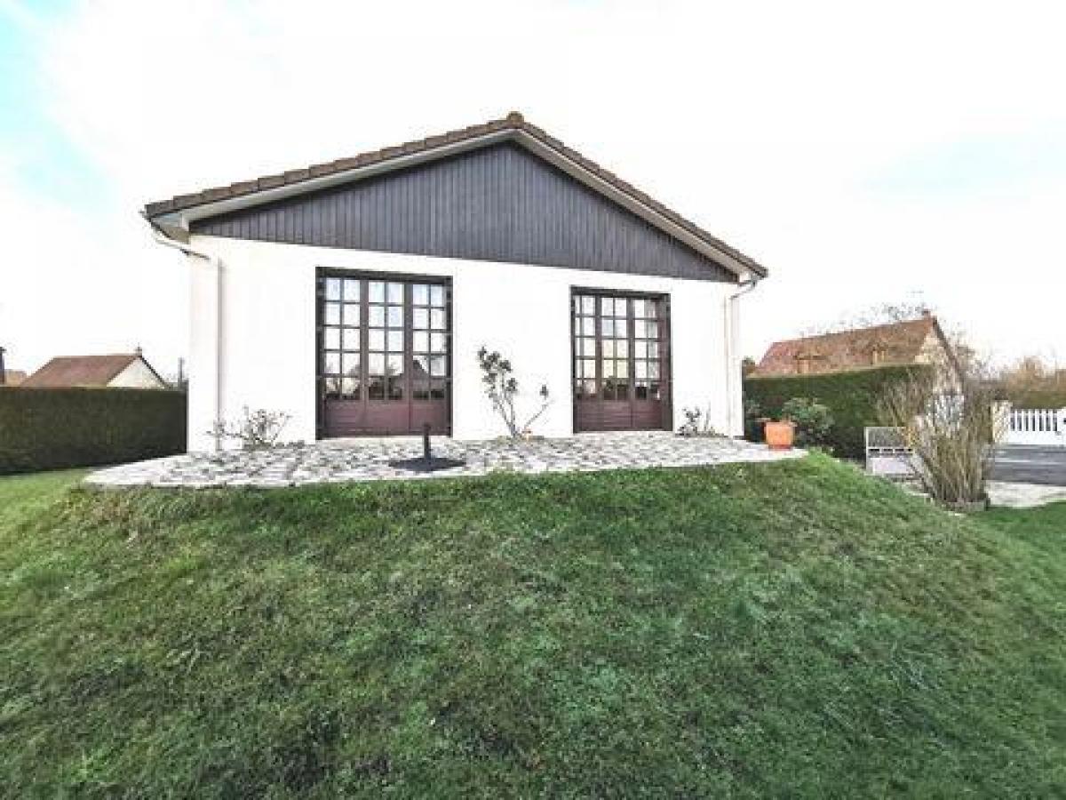 3 bedrooms House in Guichainville, France No. 28125