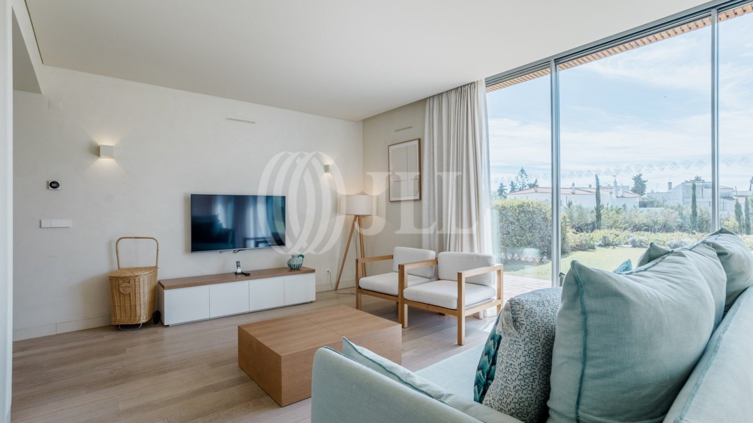 3 bedrooms Villa in Porches, Portugal No. 139195