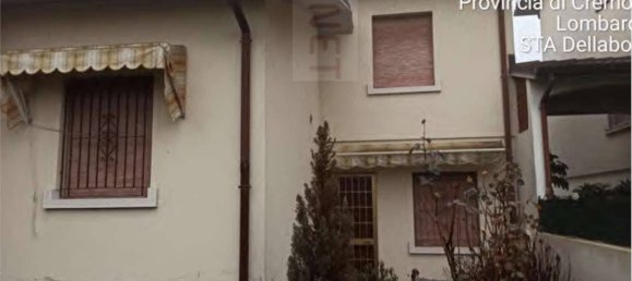 Квартира с 4 спальнями в Кремона, Италия № 276596 2