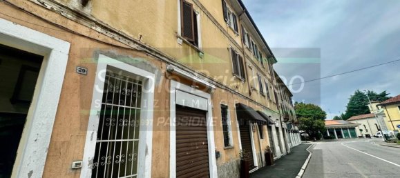 1-salle Propriété commerciale à Carate Brianza, Italy No. 268581 2