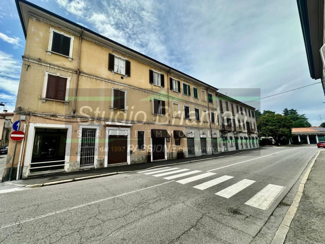 1-salle Propriété commerciale à Carate Brianza, Italy No. 268581