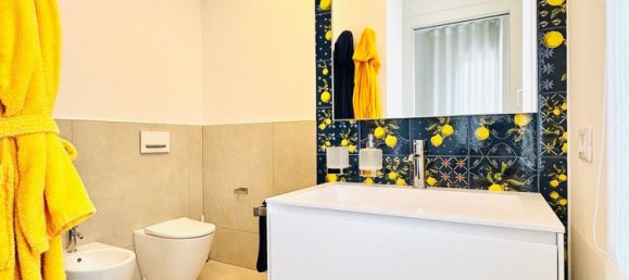 4 bedrooms Apartment in Padua, Italy No. 358138 25