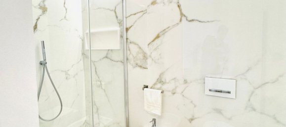 4 bedrooms Apartment in Padua, Italy No. 358138 19