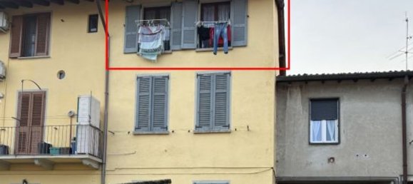 3 rooms Apartment in Casnate con Bernate, Italy No. 277452 4