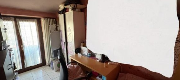 3 rooms Apartment in Casnate con Bernate, Italy No. 277452 10