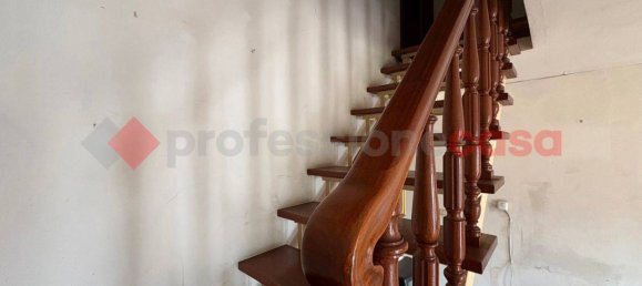 2 bedrooms House in Barga, Italy No. 323943 12