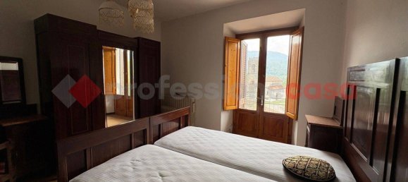 2 bedrooms House in Barga, Italy No. 323943 22