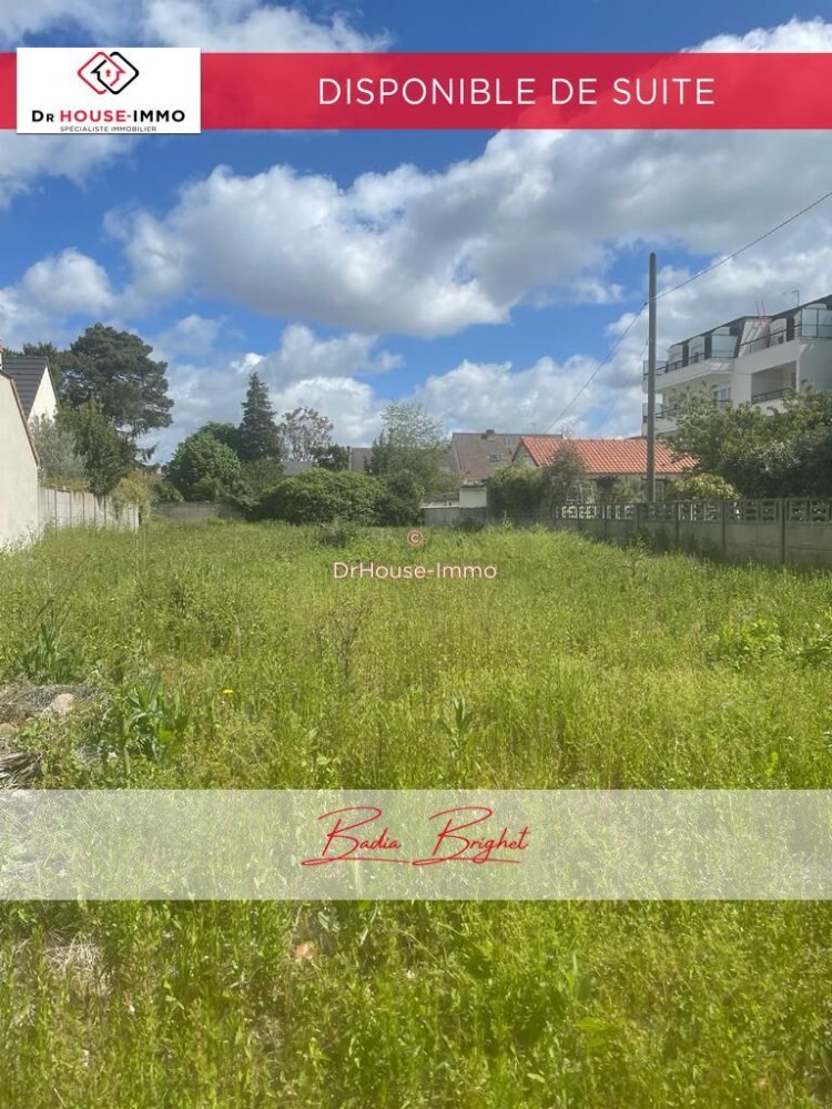  قطعة أرض في Sainte-Genevieve-des-Bois, France رقم 170781