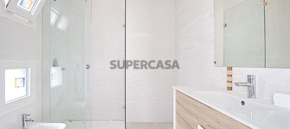 4 bedrooms House in Seixal, Portugal No. 152053 21