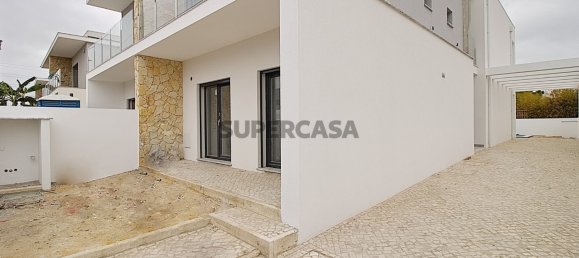 4 bedrooms House in Seixal, Portugal No. 152053 8