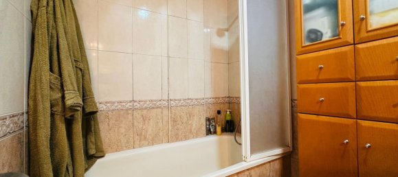 Apartamento de 3 dormitorios en Zaragoza, Spain No. 167564 15