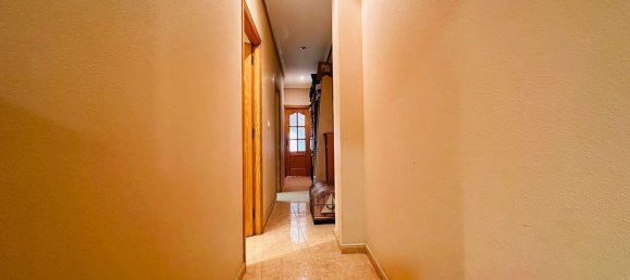 Apartamento de 3 dormitorios en Zaragoza, Spain No. 167564 12
