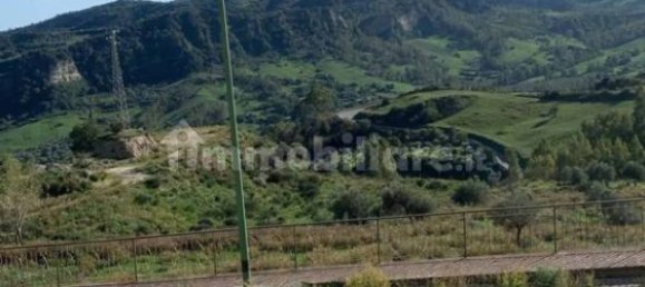 Квартира с 6 спальнями в Стило, Италия № 340082 19