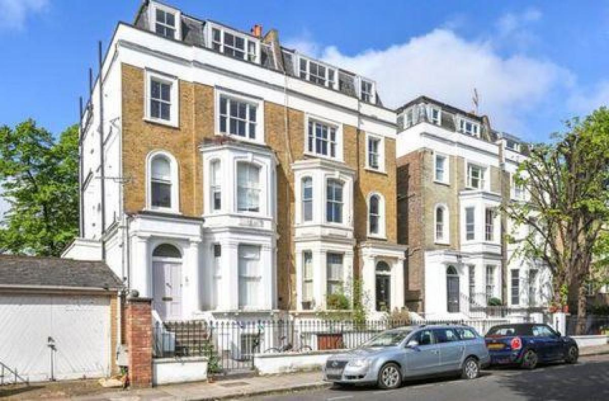 2 bedrooms Condo in London, United Kingdom No. 598