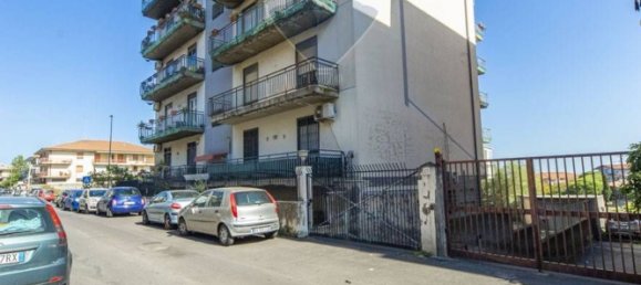 4-salle Appartement à Misterbianco, Italy No. 88076 20