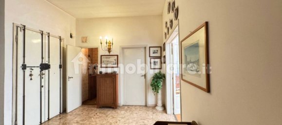 2 bedrooms Apartment in Florence, Italy No. 52073 12