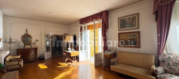 2 bedrooms Apartment in Florence, Italy No. 52073 8