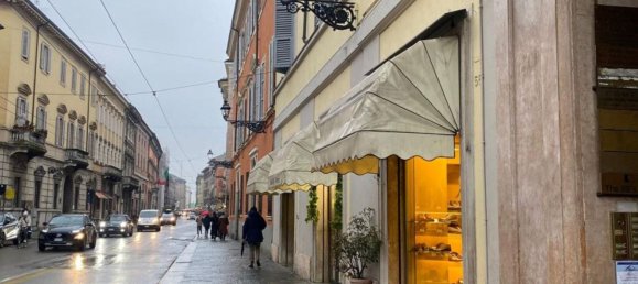 50m² Commercial property in Parma, Italy No. 91325 3