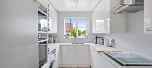 4 bedrooms House in Torquay, United Kingdom No. 13620 15